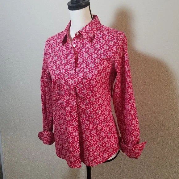 Talbots Button Down Shirt Red White Floral Long SLeeve Top Wrinkle Resistant 4 - Picture 2 of 5